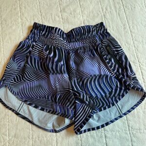 Lululemon Tracker Short V *SeaWheeze